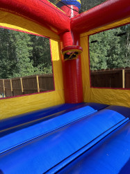 IMG 0465 1758817446 Classic Castle Bounce House